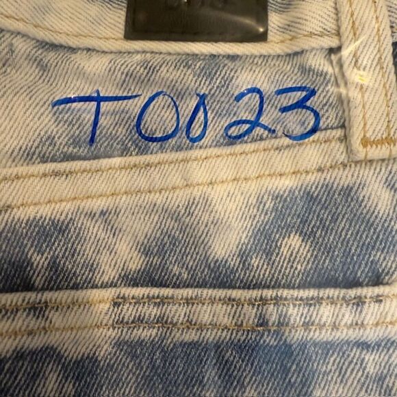 BDG Urban Outfitters Acid Wash Slim Straight Jeans 100% Cotton Size 27 - Picture 12 of 12